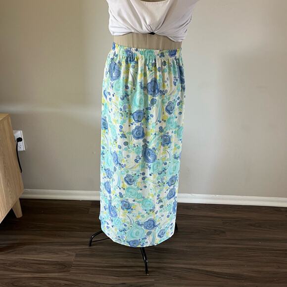Plus Size Blue Floral Elastic Waist Maxi Skirt Wmns 2X Fairycore Y2K Whimsical - Picture 4 of 6